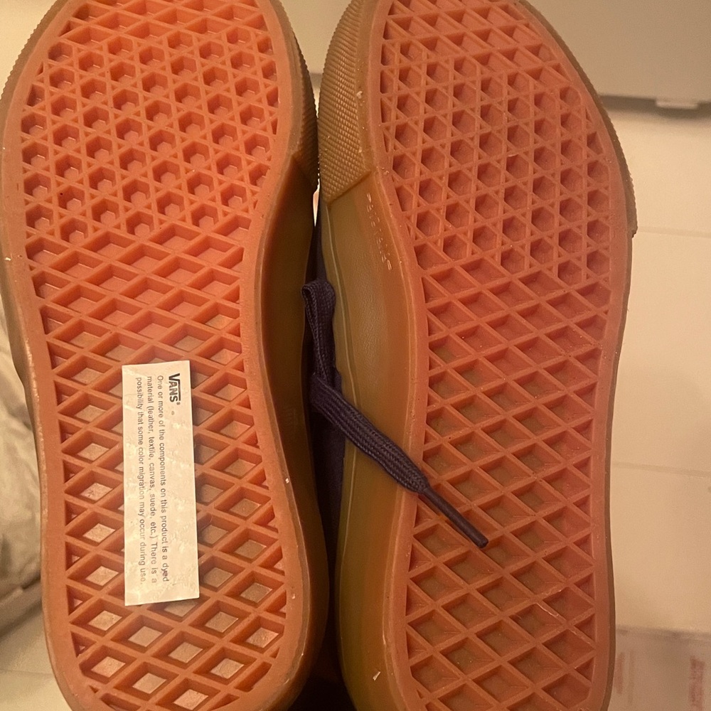 Vans - Picture 4 of 4
